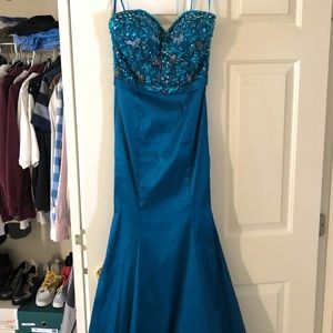 Blue prom dress